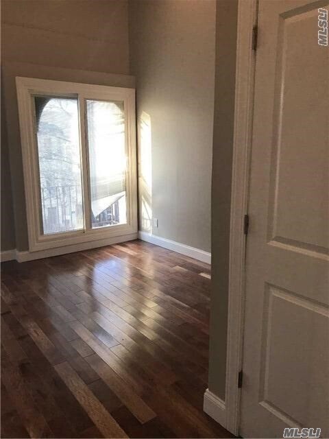 Building Photo - 712 Chauncey St