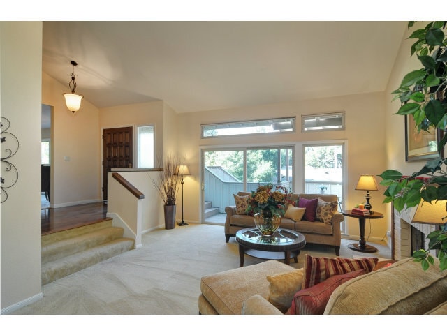 Foto principal - 22654 Oakcrest Ct