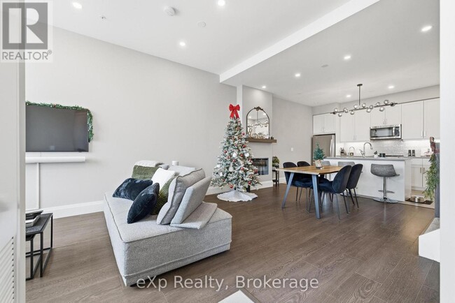 Building Photo - 73 Arthur St S