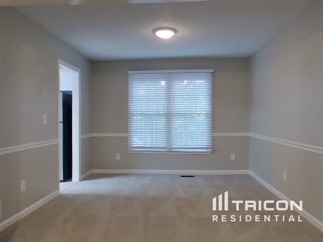 Foto del edificio - 47 Oak Ln