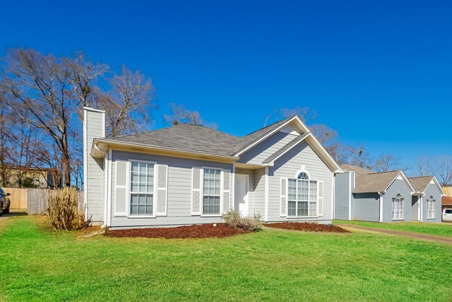 Foto del edificio - 104 Stonehaven Dr