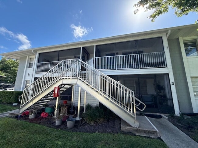 1 Bedroom/1 Bathroom 2nd Floor Condo at Sandlewood Villas AVAILABLE MAY 1st! - 1 Bedroom/1 Bathroom 2nd Floor Condo at Sandlewood Villas AVAILABLE MAY 1st!