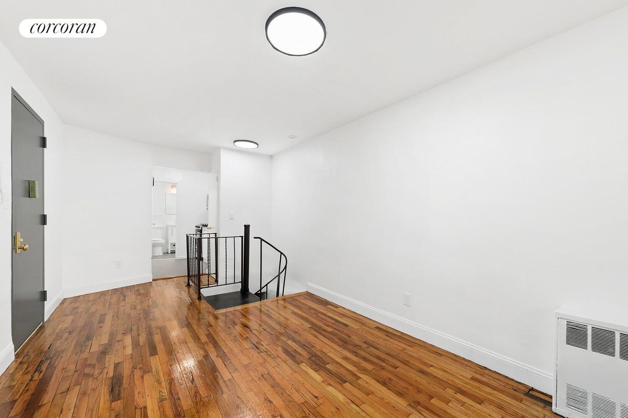 Foto del edificio - 320 W 22nd St