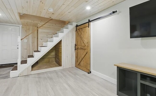 Foto del edificio - 332 Treble Cove Rd