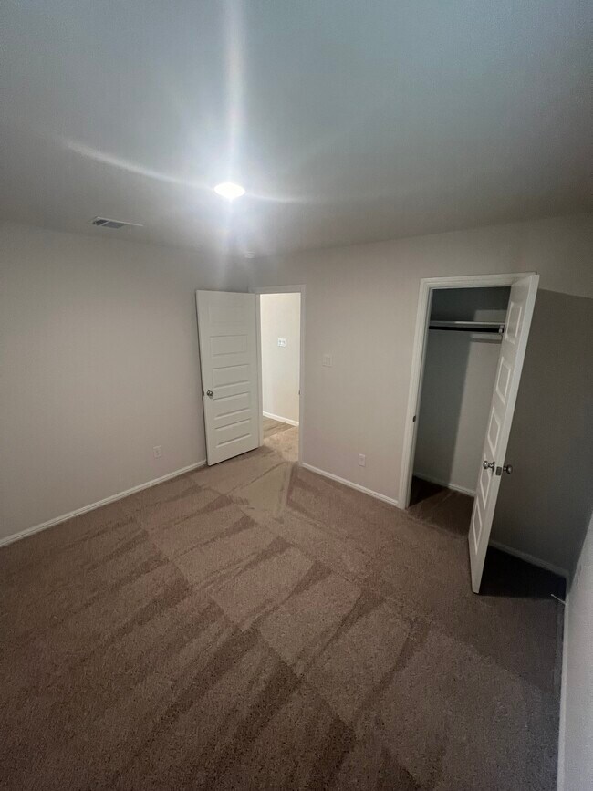Building Photo - 14021 Haggerston Dr