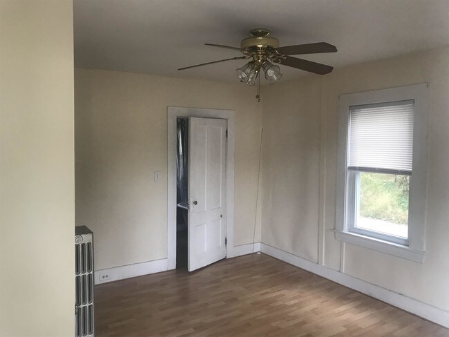 Foto del edificio - 605 Belmont St