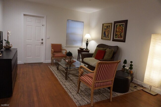 Building Photo - 3 br, 1 bath House - 5830 SW 47th St
