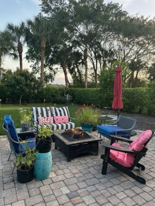 Foto del edificio - ** READY FOR A TENANT JUNE 16, 2024 LONG-T...