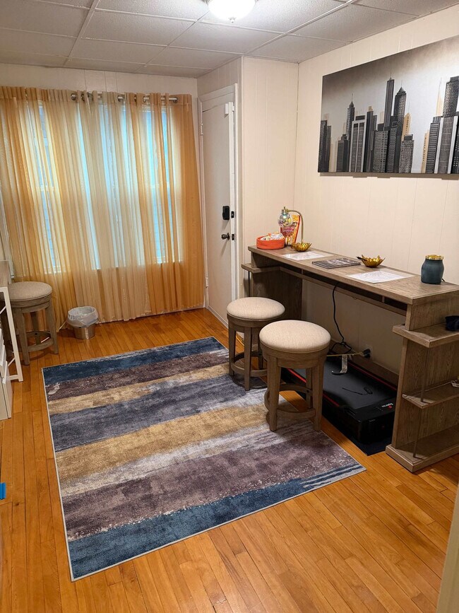 Building Photo - 160 Stafford Ave