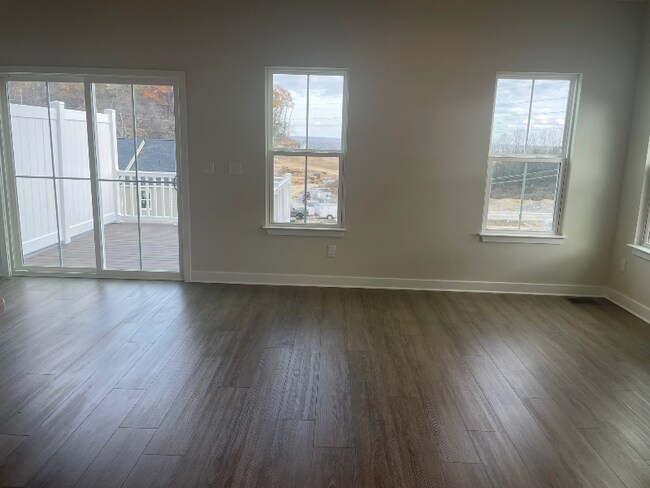 Foto del edificio - 1097 Mountain Vw Dr