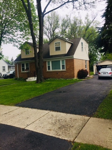 Primary Photo - 309 E Fullerton Ave