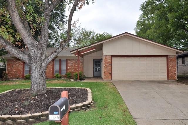 Foto del edificio - 1129 Livingston Dr