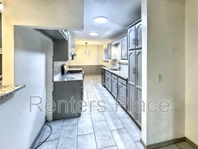 Foto del edificio - 112 W Timberlane St