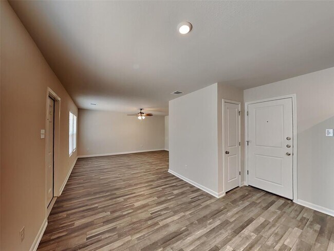 Foto del edificio - 10106 Cerritos dr