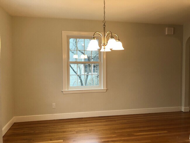 Building Photo - 288 Lagrange St