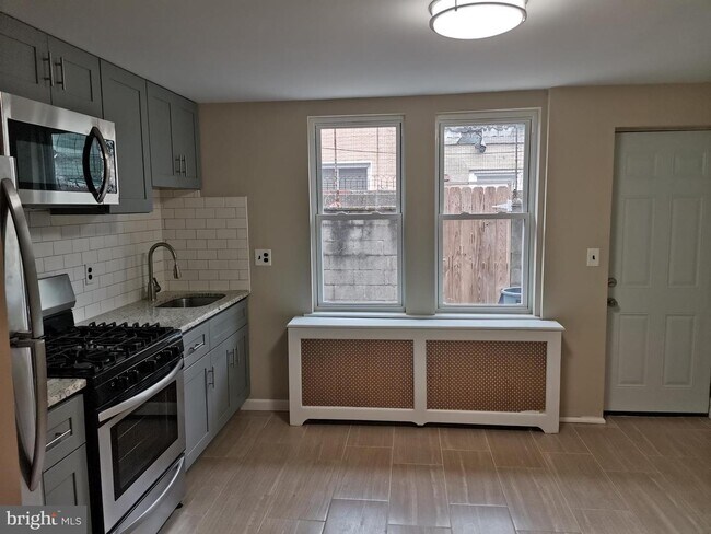 Foto del edificio - 607 Watkins St