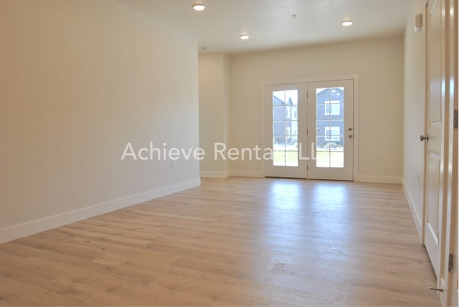 Building Photo - 1557 North 110