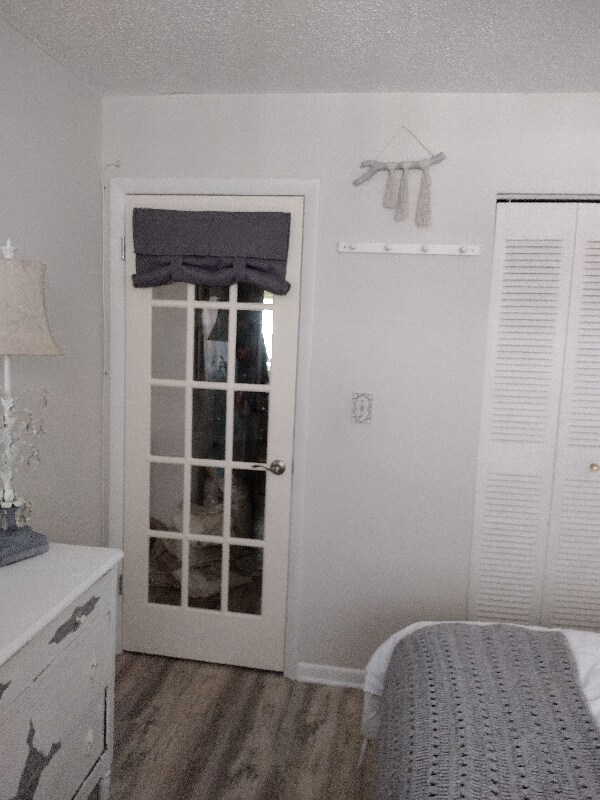 9582 118th St N Unit Surf Room, Seminole, FL 33772 Room for Rent in