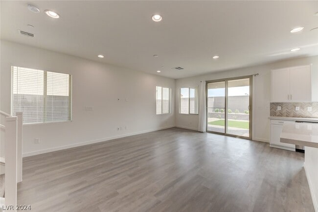 Foto del edificio - 11837 Pelican Butte Ave
