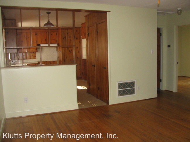 Foto del edificio - 3025 Amity Garden Ct