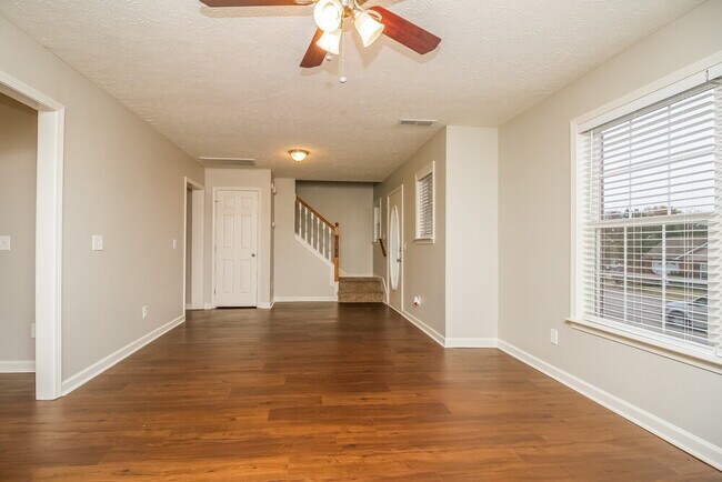 Building Photo - 3021 Tucker's Pl