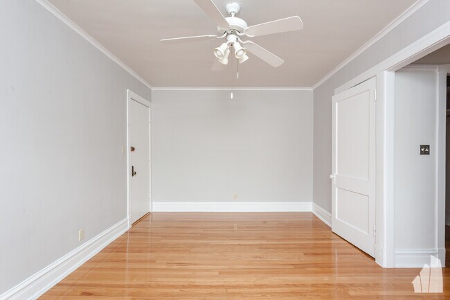 Building Photo - 2618 W Gunnison St