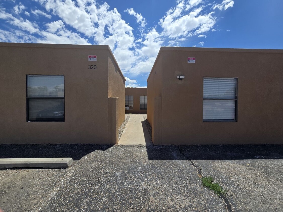 Primary Photo - Updated 2 bedroom in Rio Rancho