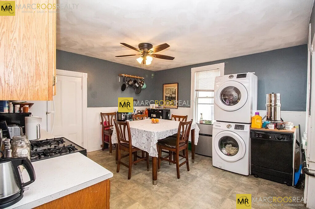 Primary Photo - 236 Cypress St