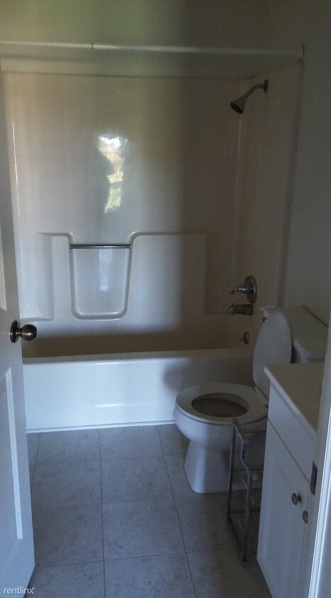 Foto principal - 10069 E Coldwater Rd