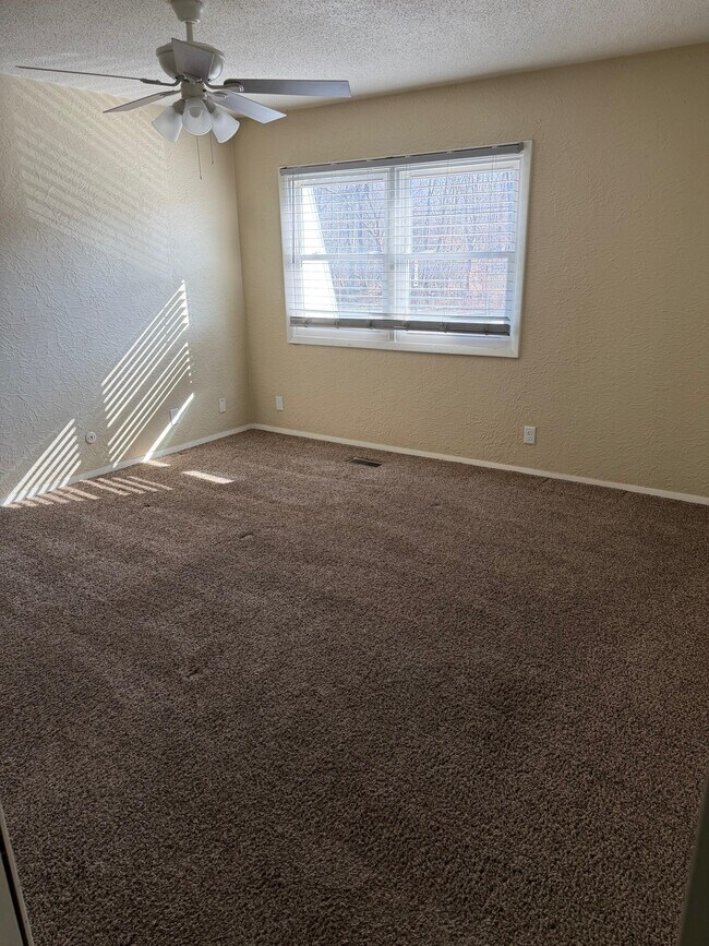 Foto del edificio - 2575 N Old Highway 41