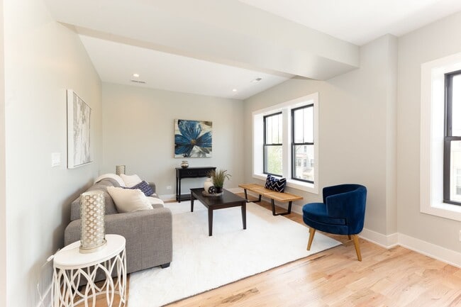 Foto del edificio - 2541 N Campbell Ave