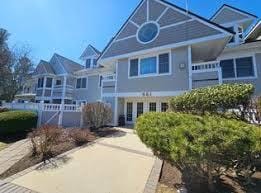 Photo - 661 Lowell St House