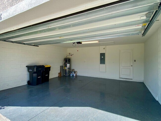 Foto del edificio - Holiday Special!! 4 Bedroom, 2 Bath Single Family Home in Tivoli Reserve!