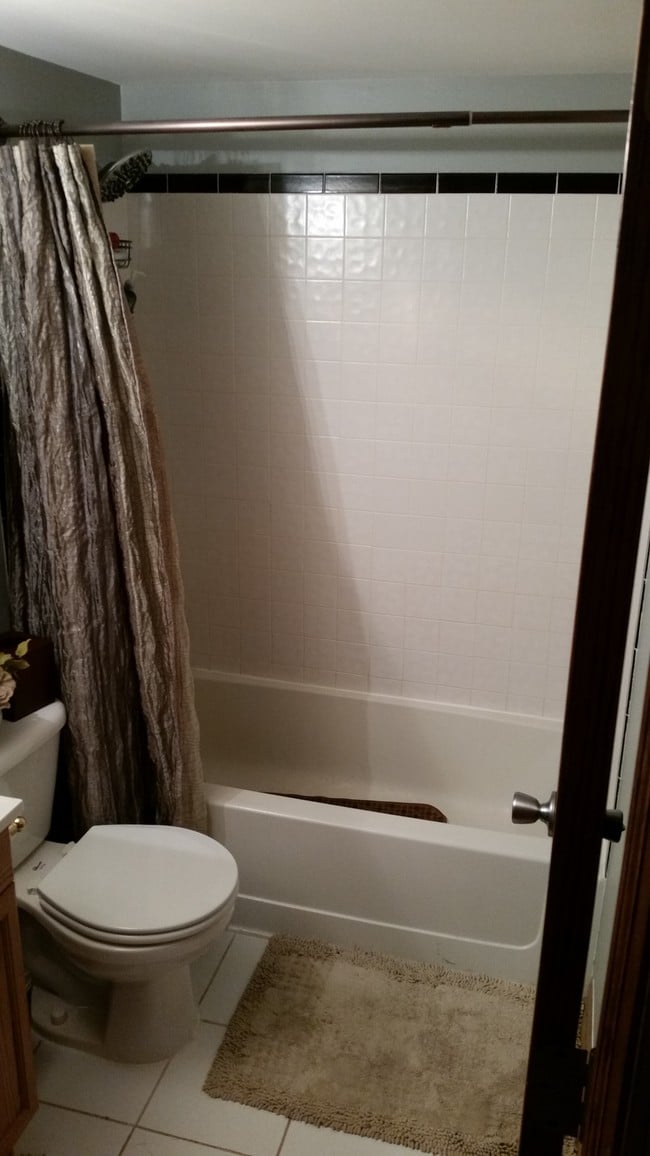 Building Photo - 400 McCarthy Rd