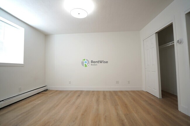 Foto del edificio - 740 E 7th St