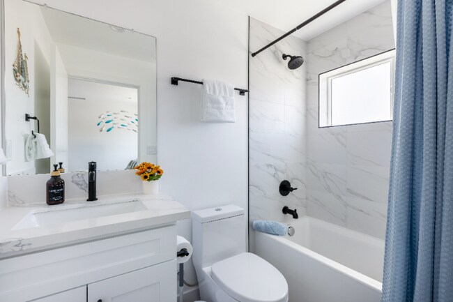 Foto del edificio - 14169 Calvert St