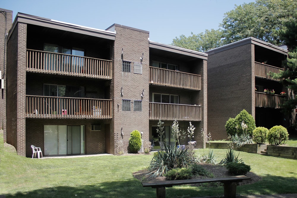 646 Kelly Ave, Pittsburgh, PA 15221 Apartments Pittsburgh, PA