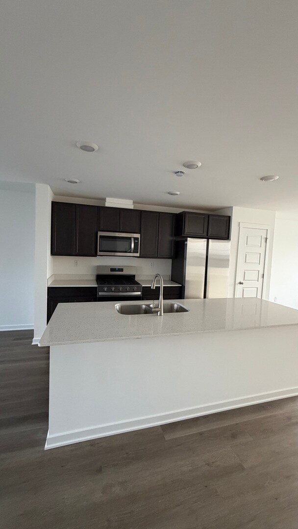 Foto del edificio - 2637 Santa Fe Drive