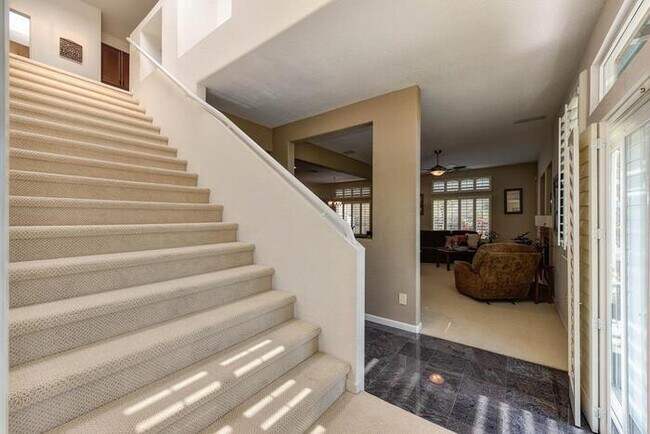 Foto del edificio - Beautiful 4 bedroom 2 bathroom home!