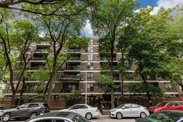 Primary Photo - 2600 N Hampden Ct