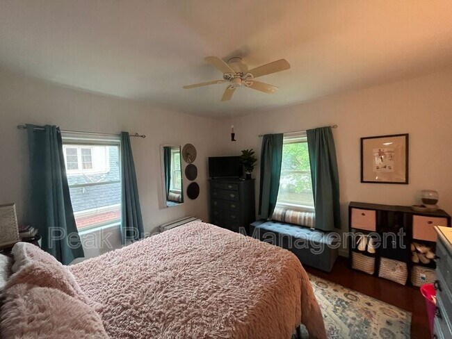 Foto del edificio - 3533 Hanover Ave.