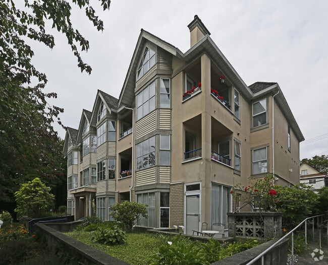 Connaught Park Place