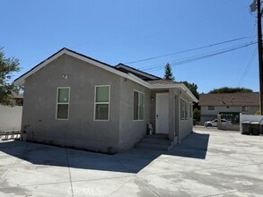 Building Photo - 1204 Palm Ave