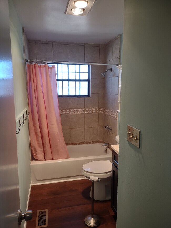 Foto del edificio - Wenonah Rd