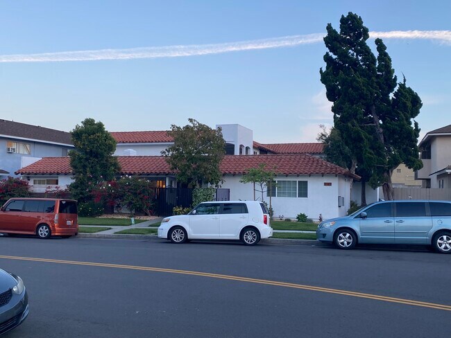 Foto del edificio - 8162 La Paz Dr