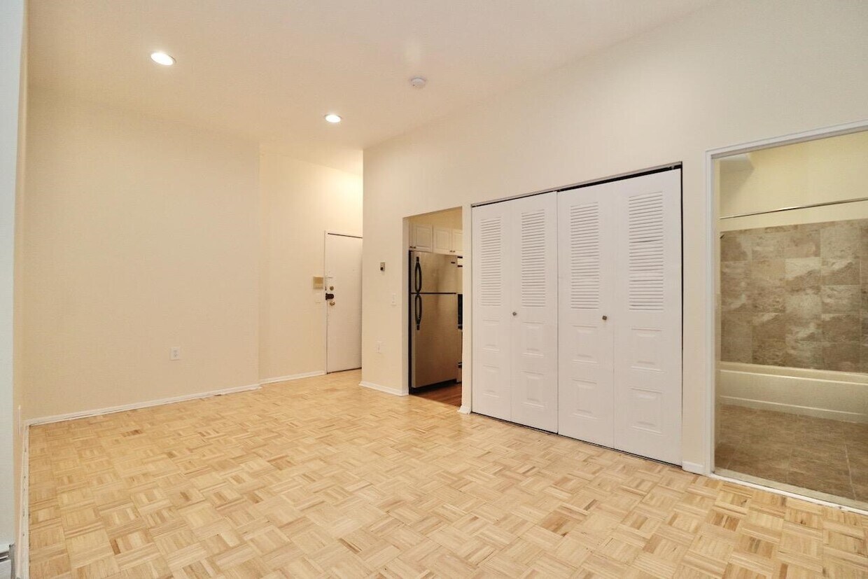 Foto principal - 168 COLES St