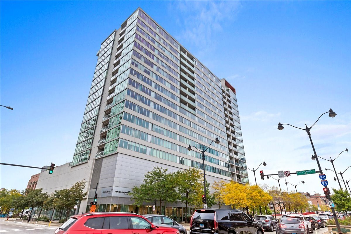 Foto principal - 659 W Randolph St
