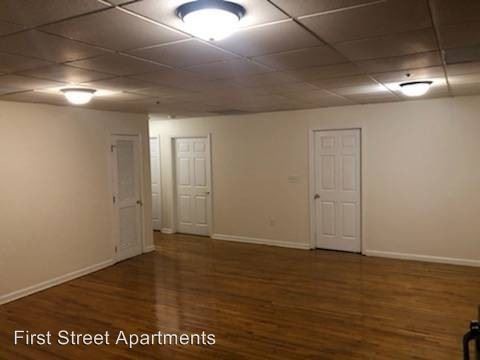Building Photo - 107 1st St