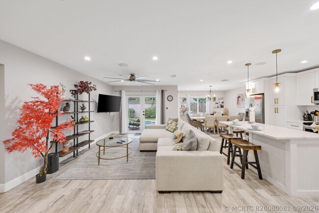 Building Photo - 513 Curlew Rd