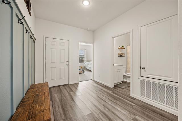 Building Photo - 4724 Swan Nck Dr